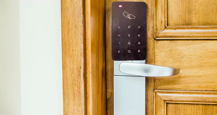 Keyless Hotel Door Locks Repair in Casselberry, FL
