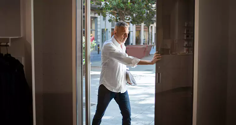 Track Cleaning and Repair for Stuck Doors in Casselberry, FL